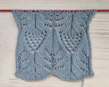 Ajour-Blattmuster stricken