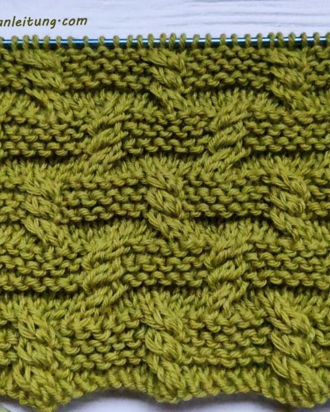 Zopf-Schachbrettmuster stricken