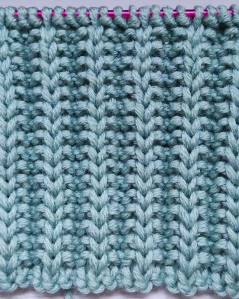 Relief-Rippenmuster stricken