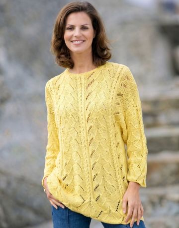 Pulli im Ajour-Zopfmuster