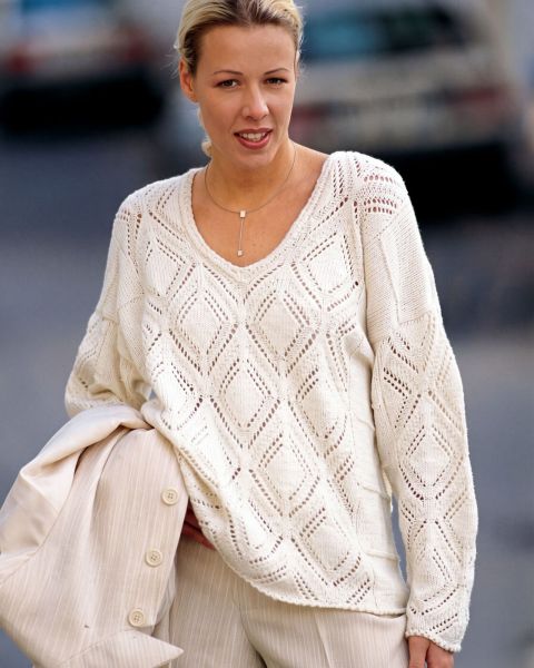 Pulli mit Ajour-Rautenmuster