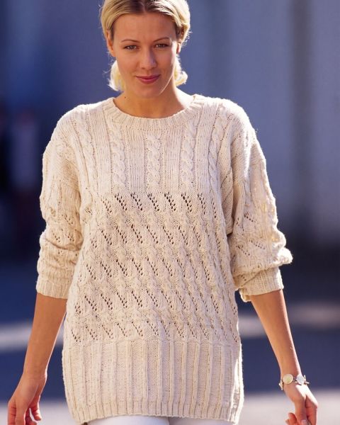 Pulli mit Ajour-Zopfmuster