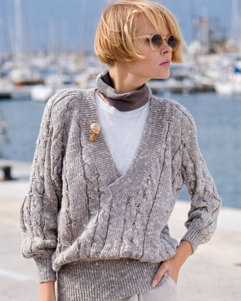 Pullover mit tiefem V-Ausschnitt