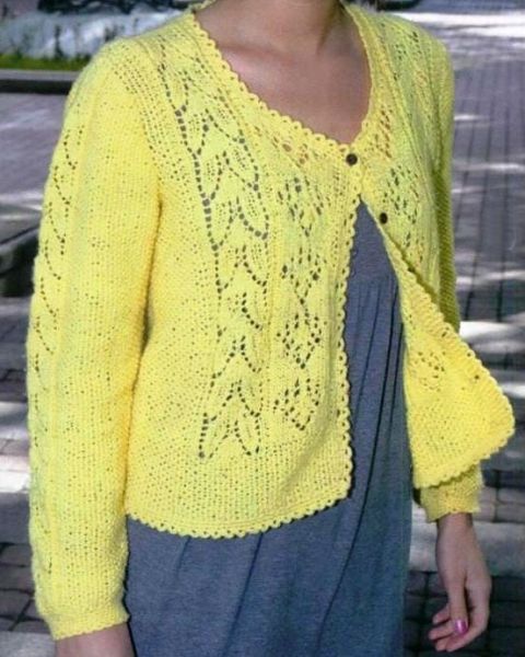 Jacke mit Blattmuster