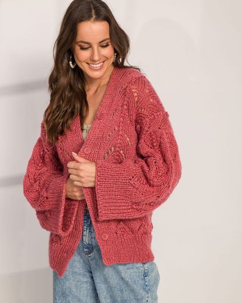 Strickjacke im Ajourmuster