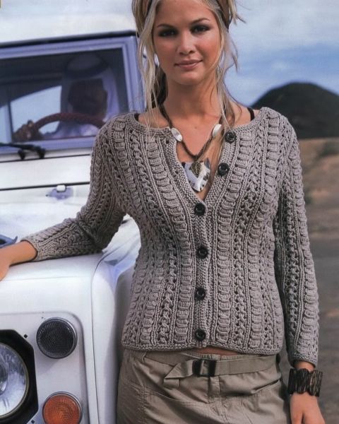 Jacke mit vertikalem Reliefmuster