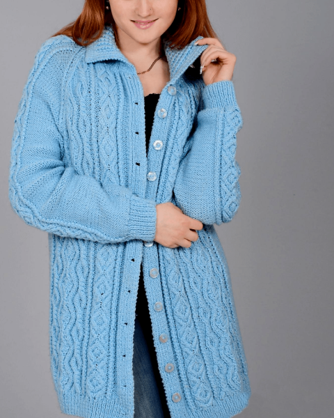 Cardigan mit Zopf-Fantaziemuster