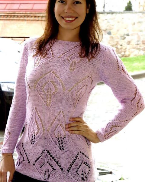 Strickpulli mit U-Boot-Ausschnitt