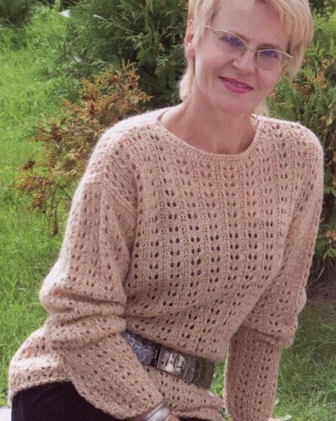 Pulli im Ajourstreifenmuster